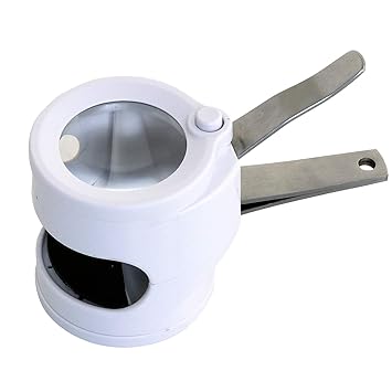 nail clipper with magnifying glass
