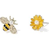 Earrings for Women Trendy, Bumble Bee Daisy Stud Earrings for Women, Cute Animal Jewelry Gifts for Women
