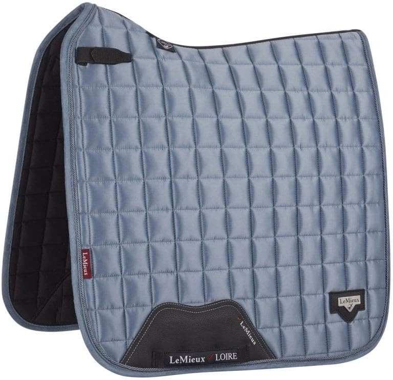 LeMieux Close Contact Tapis de selle carré en daim, tapis de selle anglais pour chevaux, équipement et accessoires d'équitation, bleu glacier, Taille L
