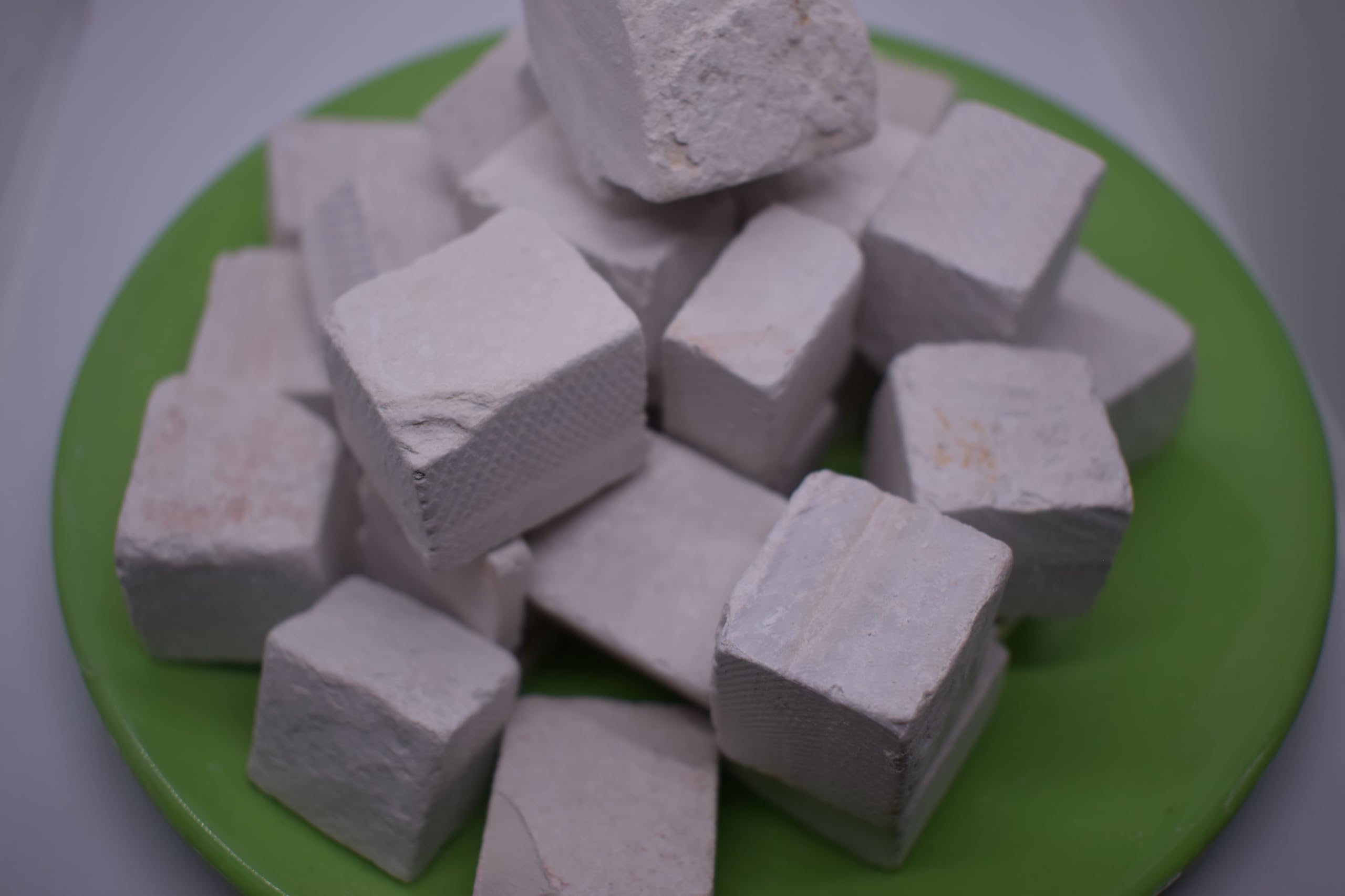 India Clay White Slate Cubes 200 Grams