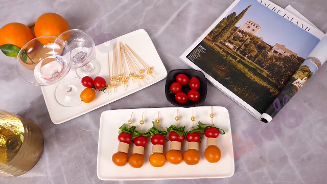 PuTwo-Cocktail-Picks-Handmade-Bamboo-Appetizer-Toothpicks-100-Counts-47-Yellow-Pearls