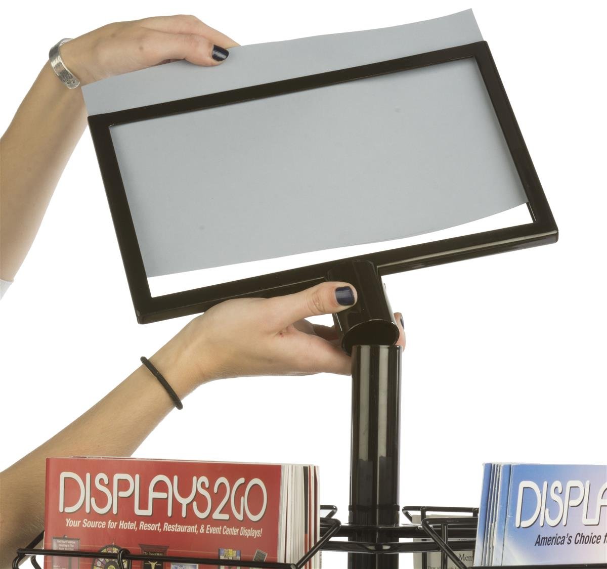 Displays2go Portable Magazine Display Rack With 12 Pockets, Spinning