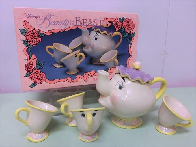 Amazon 美女と野獣 ポット夫人 チップ君 ティーセット ティーポット マグカップ 陶器製 フィギュア コップ映画 ポット婦人 チップ アイドル 芸能人グッズ 通販