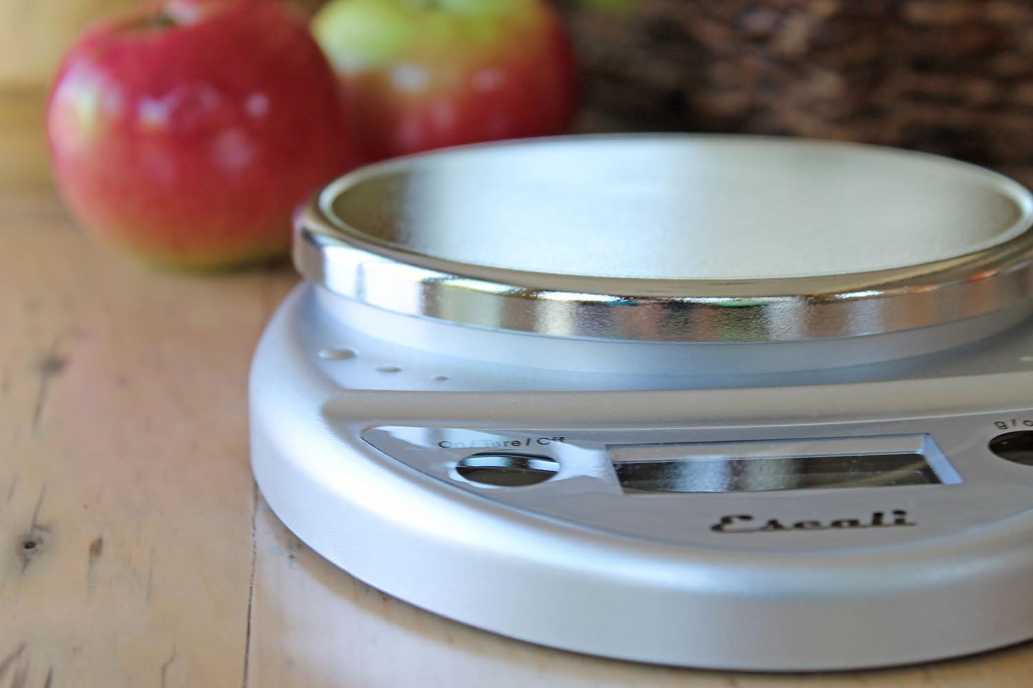 Escali Primo P115C Precision Kitchen Food Scale for Baking and Cooking, Lightweight and Durable Design, LCD Digital Display, 8" x 6" x 1.25", Chrome: Digital Kitchen Scales: Kitchen & Dining