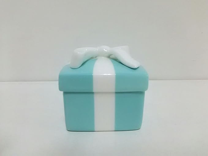 Amazon Co Jp ティファニー Tiffany 小物入れ ミニブルーボウボックス ライトブルー 白 中古 服 ファッション小物