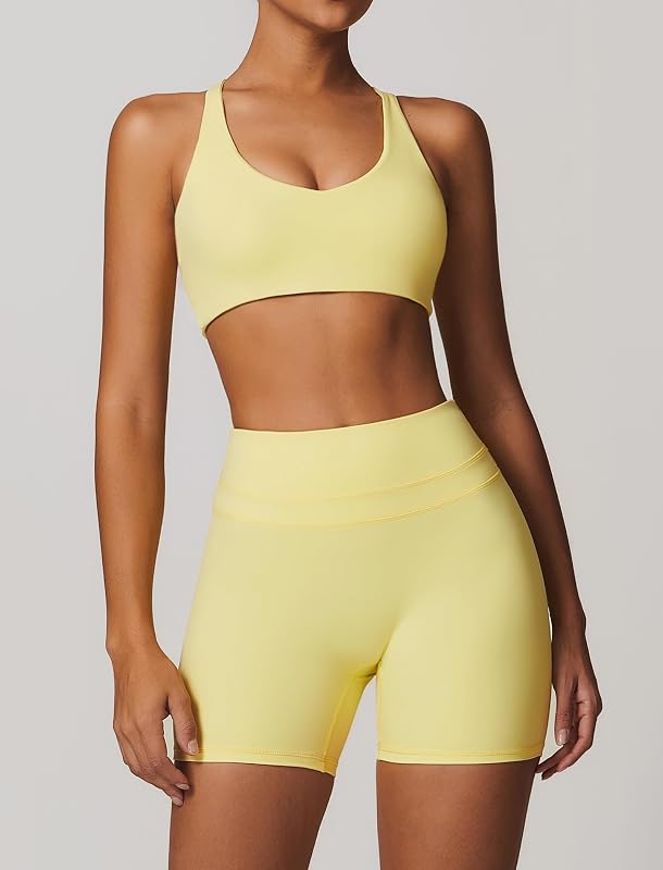Sport Set Damen für Fitness: Gym Set 2 teilig mit V-Ausschnitt Twist zurück BH und Leggings kurz - Sommer Sportkleidung für Yoga, Pilates und Workout gelb S
