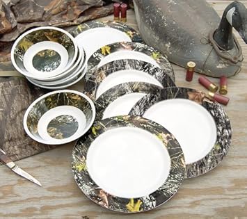 Amazon Com 24 Pc Melamine Dinnerware Set Camo Dinnerware Sets