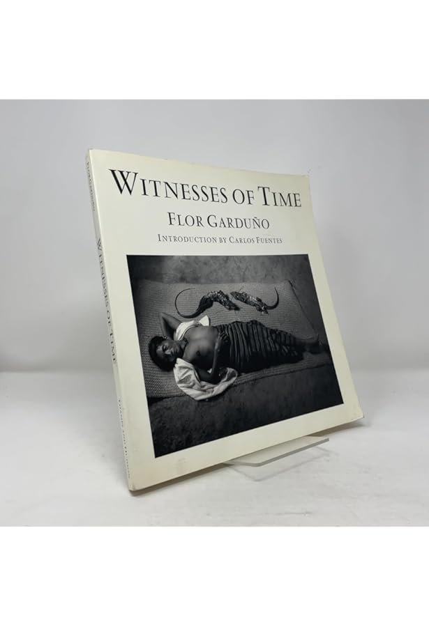 Flor Garduno: Inner Light: Flor Garduño: Amazon.com: Books
