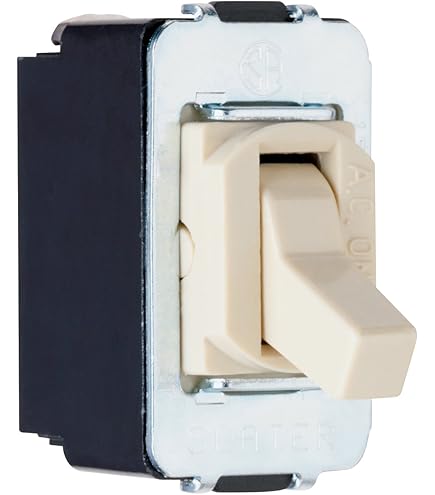 Legrand Pass & Seymour ACD1WCC8 15 Amp 120/277V Despard Toggle