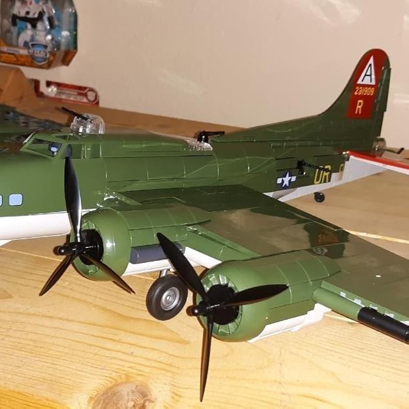 Cobi Historical历史系列 波音 B-17G 飞行堡垒轰炸机 积木模型 7.8折.94 海淘转运到手约￥586