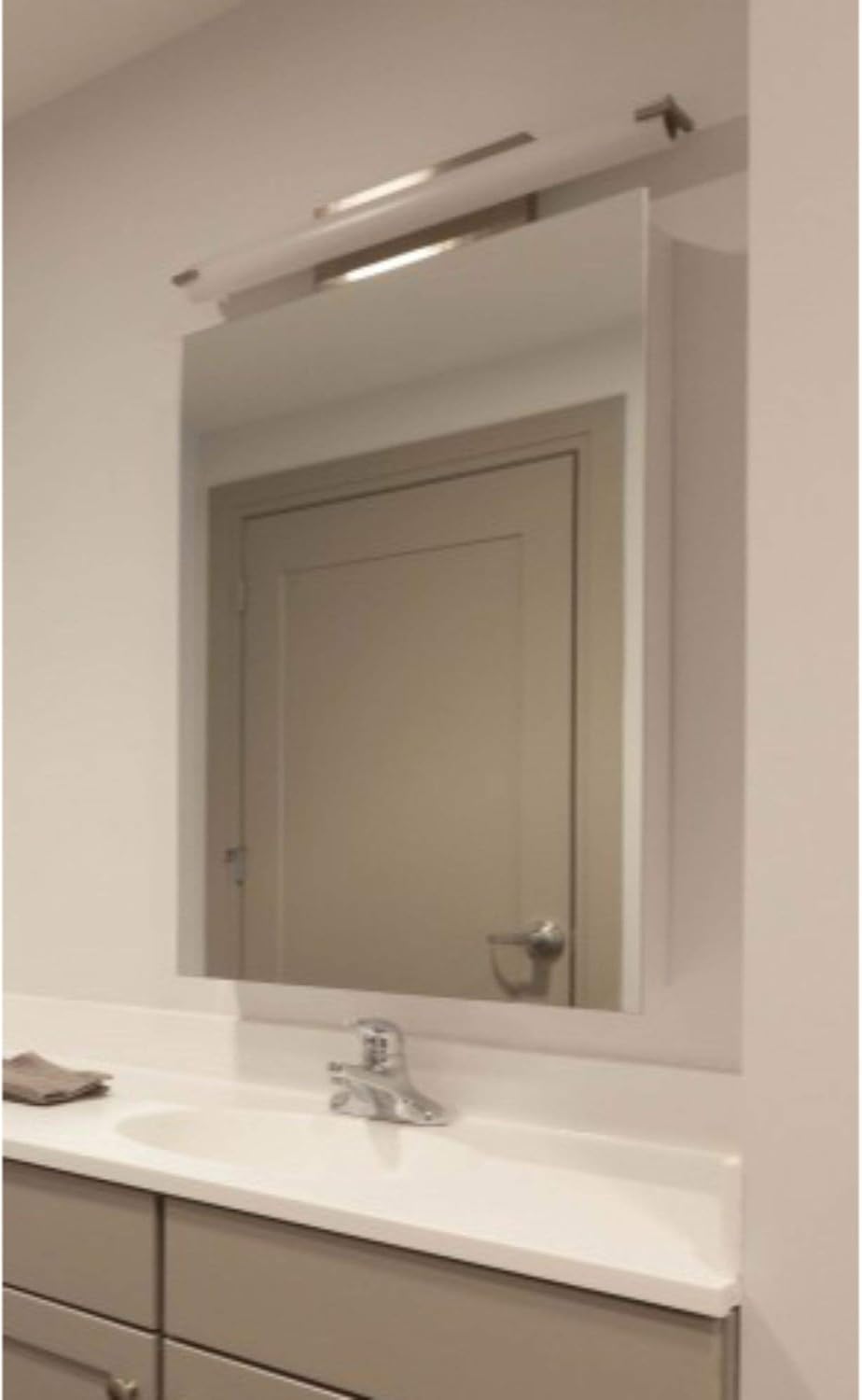 Amazon Com Ketcham 192pe Sm Deluxe Series Surface Mounted Medicine Cabinet Polished Edge Mirror 24 X 36 Home Kitchen
