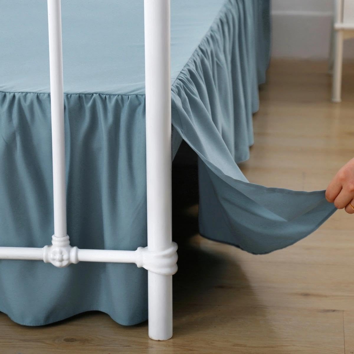 xuan dian Bed Skirt Queen Size Ruffled Bed Skirt with Split Corners, 12 Inch Drop Dust Ruffle Bed Skirts with Platform, 12''Queen