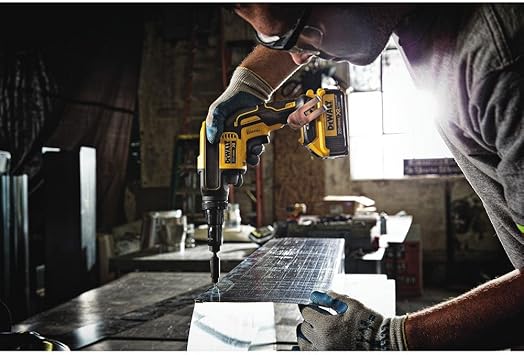 DEWALT DCF622M2 Power Screw Guns product image 3