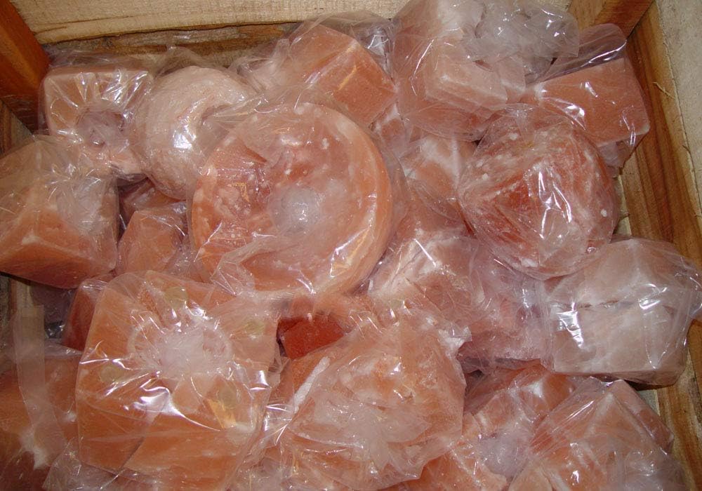 Animal Lick Salt 22kg Horse Cattle Cow Natural Salt Trace Mineral Organic Feed Broken and Chipped Salt Lamps Candle Holders Chunks Size May Vary