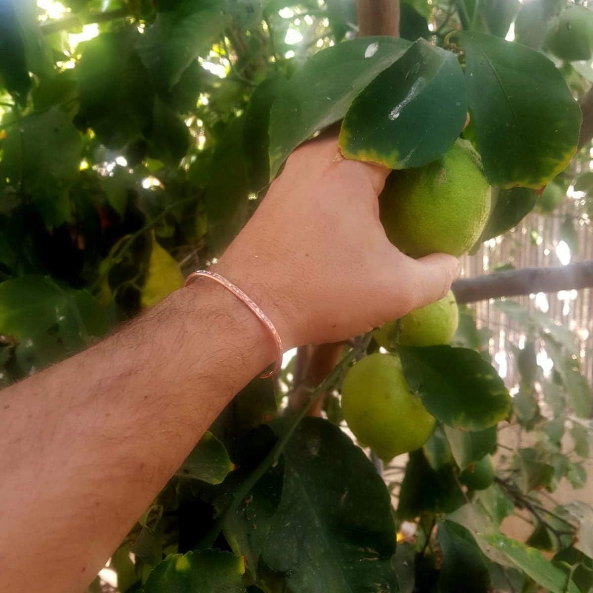 Hand Forged 100% Copper Bracelet ~ Made with Solid and High Gauge Pure Copper ~ Hammered 4 mm Bangle ~ Effectively Relief of Joint Pain, Arthritis, Joint Inflammation and Skin Allergies. (7): Health & Personal Care