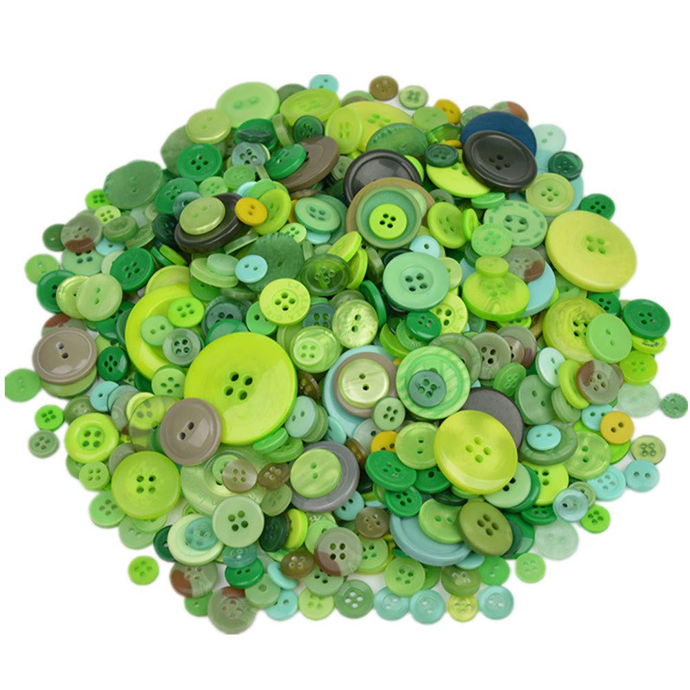 Around 600 Pieces Resin Buttons 2-Holes 4-Holes Sewing Decorative Buttons Beads Flatback for Crafts Embellishments Scrapbooking Painting Christmas Knitting Ornaments(Green)