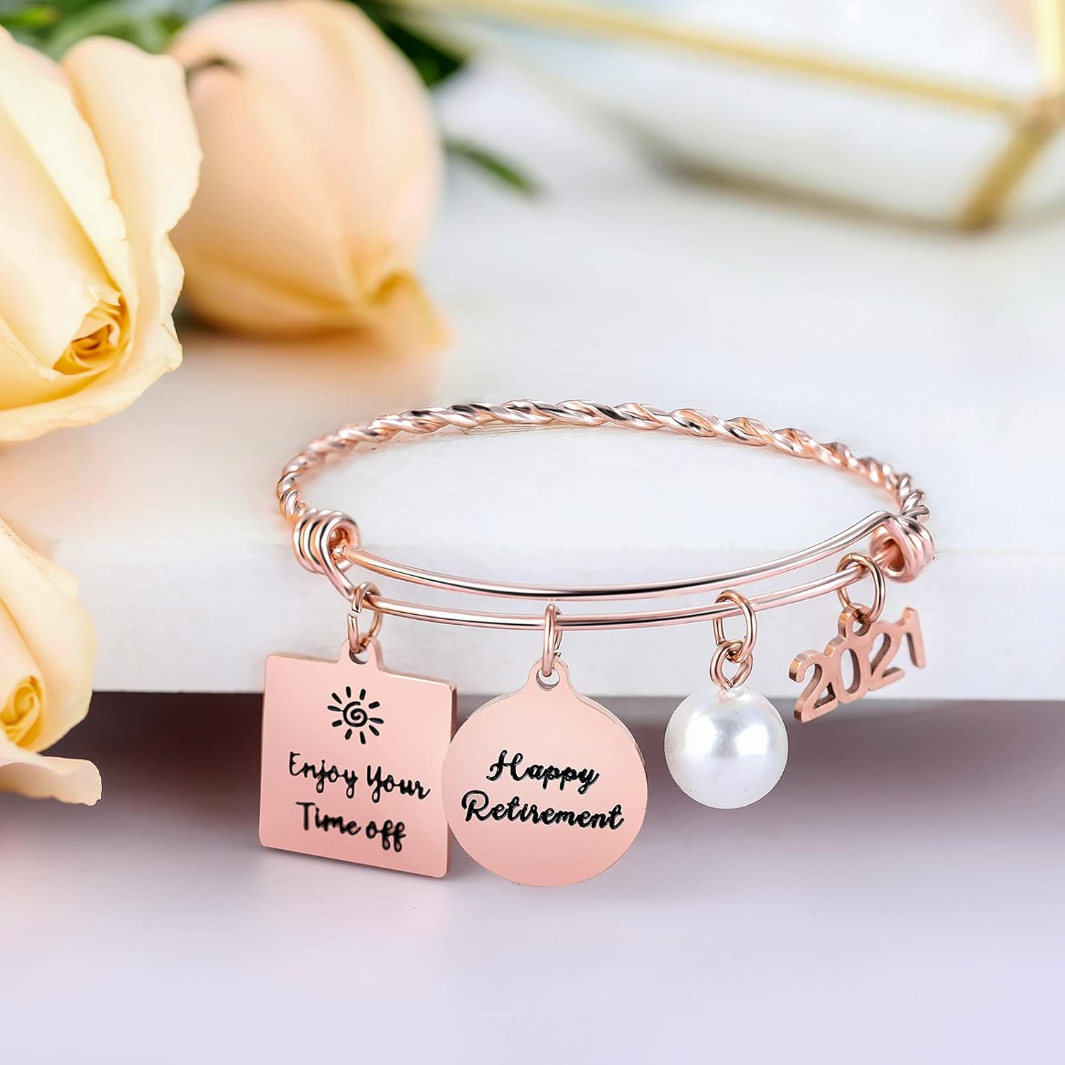2021 Retirement Bracelet Stainless Steel Bangle Bracelet, Strong, Scratch Resistant Retired Bangle Jewelry, Present for Women (Rose Gold Happy Retirement): Clothing