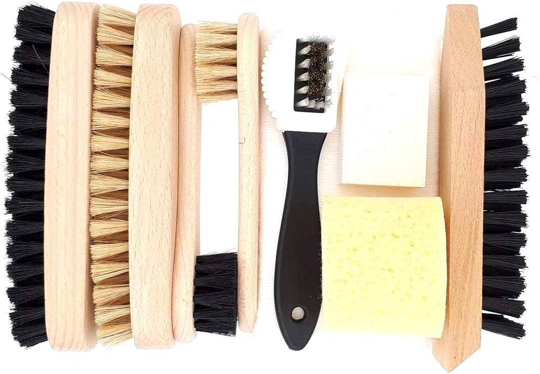 DELARA 9-piece shoe polish Set including wooden brushes and natural bristles, White