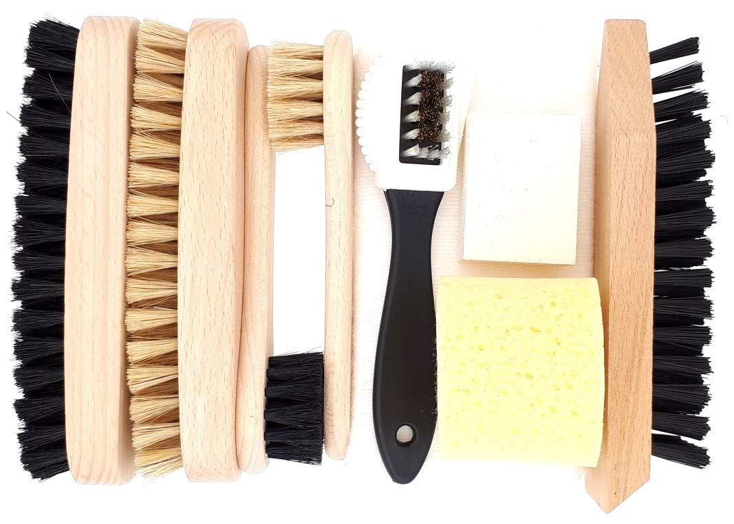 DELARA 9-piece shoe polish set with wooden brushes and natural bristles