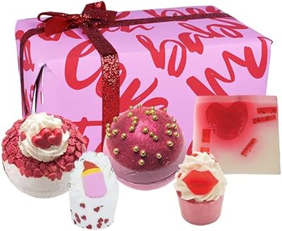 Bomb Cosmetics Date Night Gift Pack - Bath Bombs & More