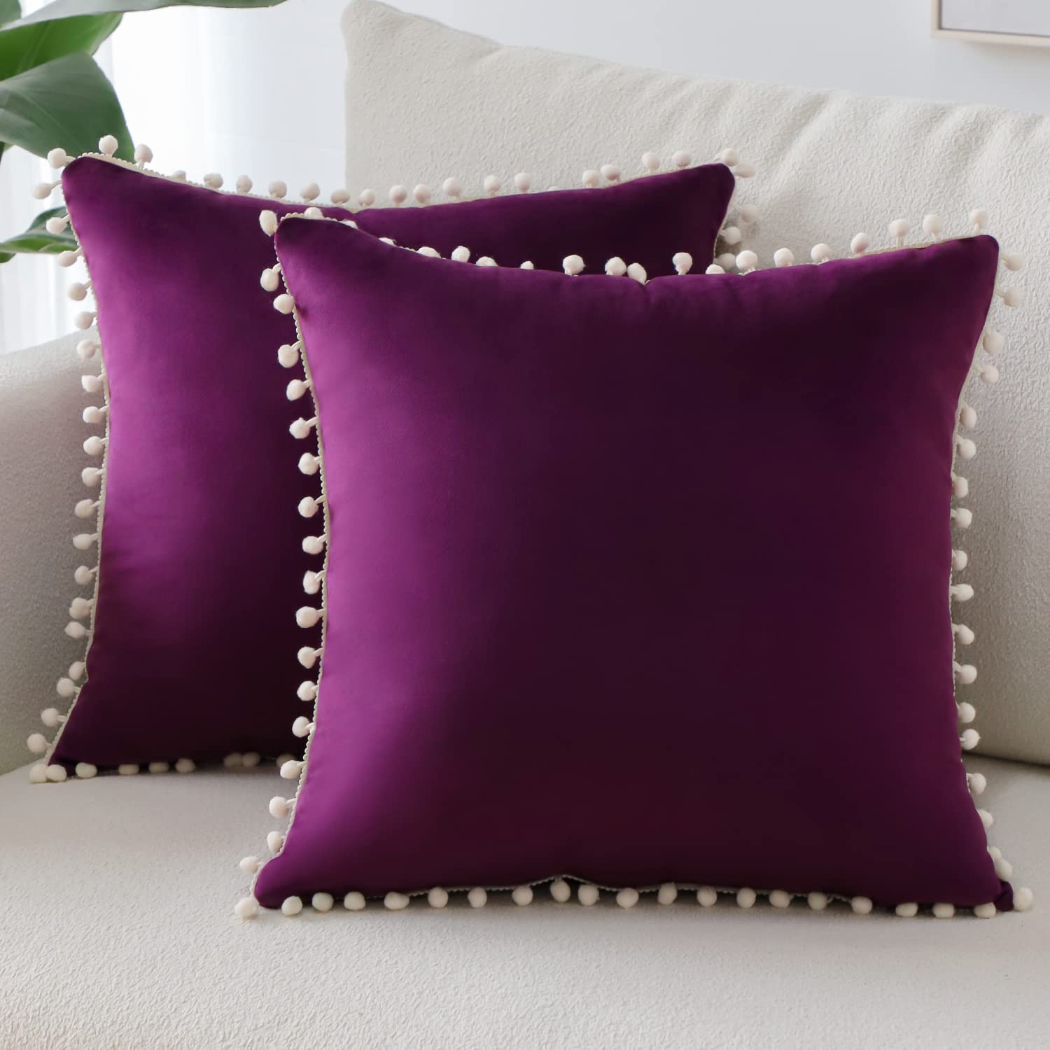Sungeek Pack of 2 Decorative Cushion Covers Soft Velvet Pompoms Pillow Covers with Invisible Zipper Square Home Decor Throw Pillow Cases for Sofa Bedroom Living Room 60x60cm Eggplant Purple