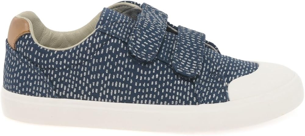 clarks girls canvas shoes