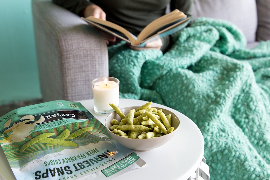 Harvest Snaps Green Pea Snack Crisps, Caesar 3.3oz, Deliciously Baked