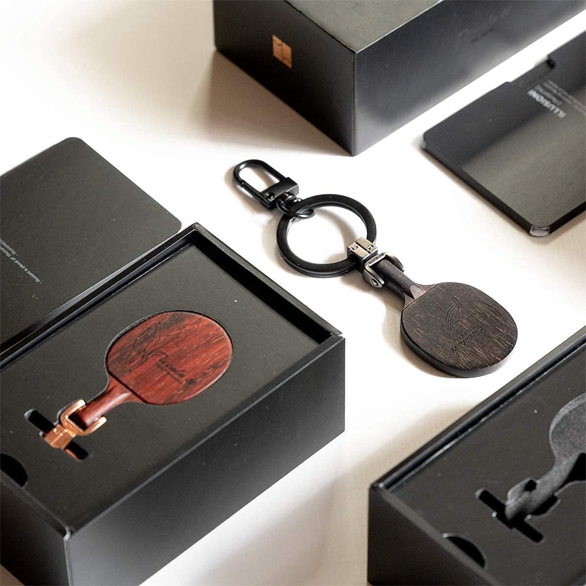 Illusioni Piccolo TT Blade Table Tennis Racket Keychain/Key Ring - Ebony Black - Wooden - Best Gift for Ping Pong Lovers: Clothing