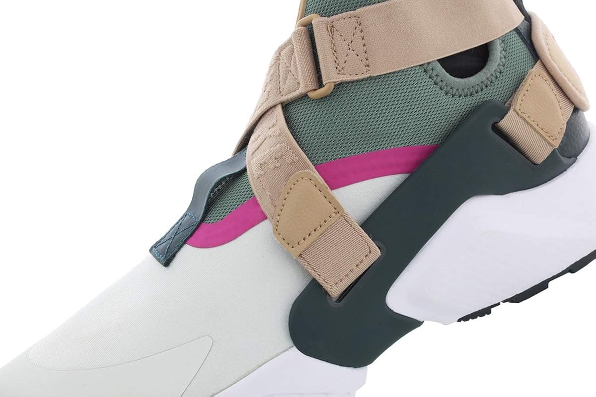Amazon Com Nike Women S Air Huarache City Low Running Shoe Road Running
