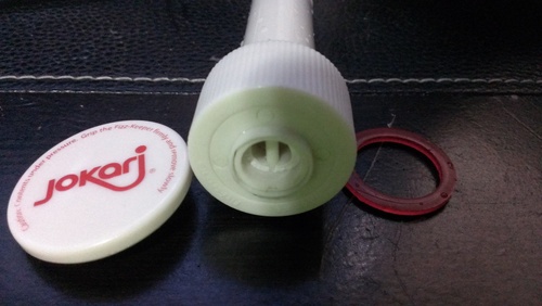 thumbnail interactive-video image 1 of Jokari Soda Fresh Pump Cap – Keep Your Fizz Locked In! Fits 1L, 1.5L & 2L Bottles 1 of 3