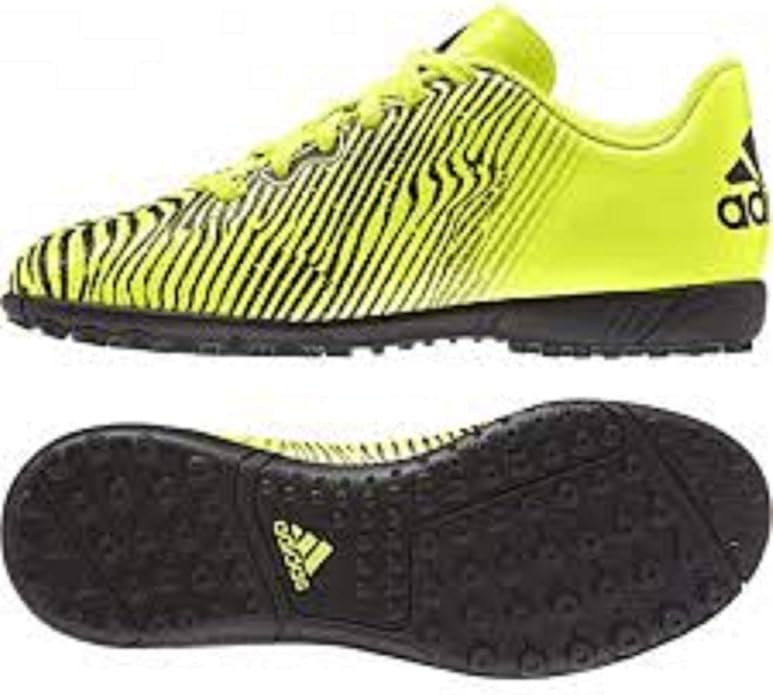 girls football trainers