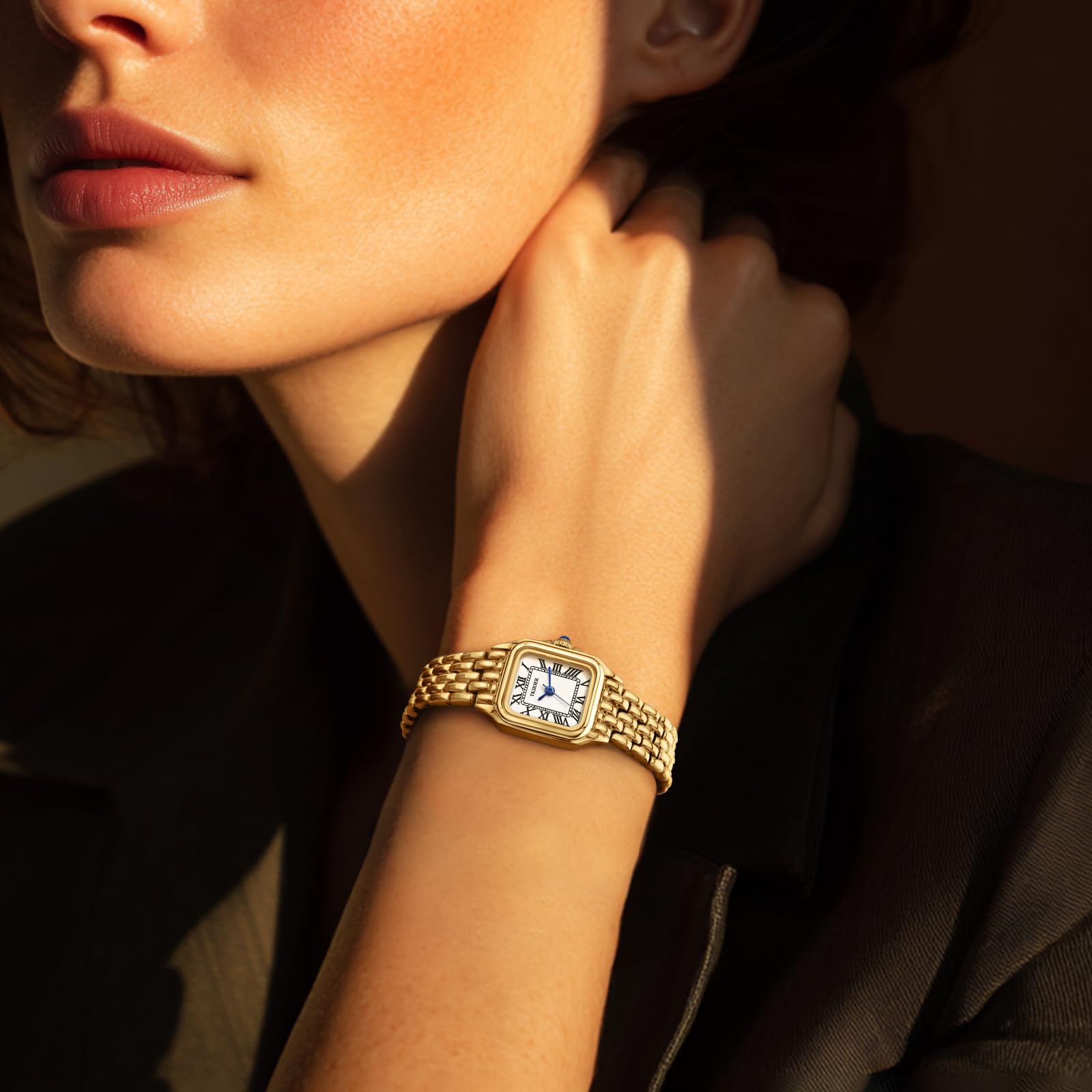 TKIIOER Small Gold Watches for Women, Vintage Roman Dial Women's Watches, Rectangular Case Ladies Analog Watch