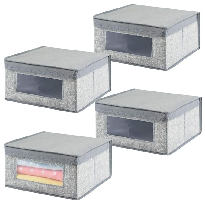 mDesign Juego de 4 cajas organizadoras medianas de tela – Organizadores para armarios para el cuarto de los niños – Caja para organizar ropa, mantas o baberos con tapa y ventana – gris