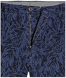 Amazon Essentials Men's Classic-Fit 9" Chino