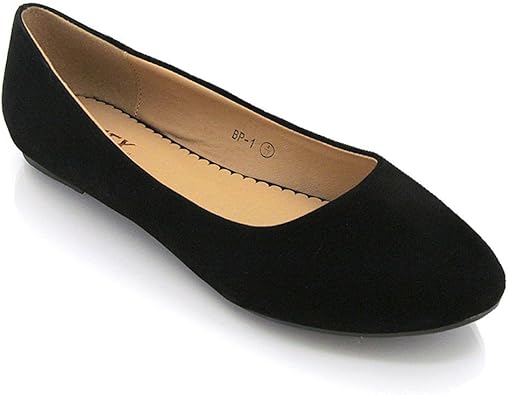 black flat pumps