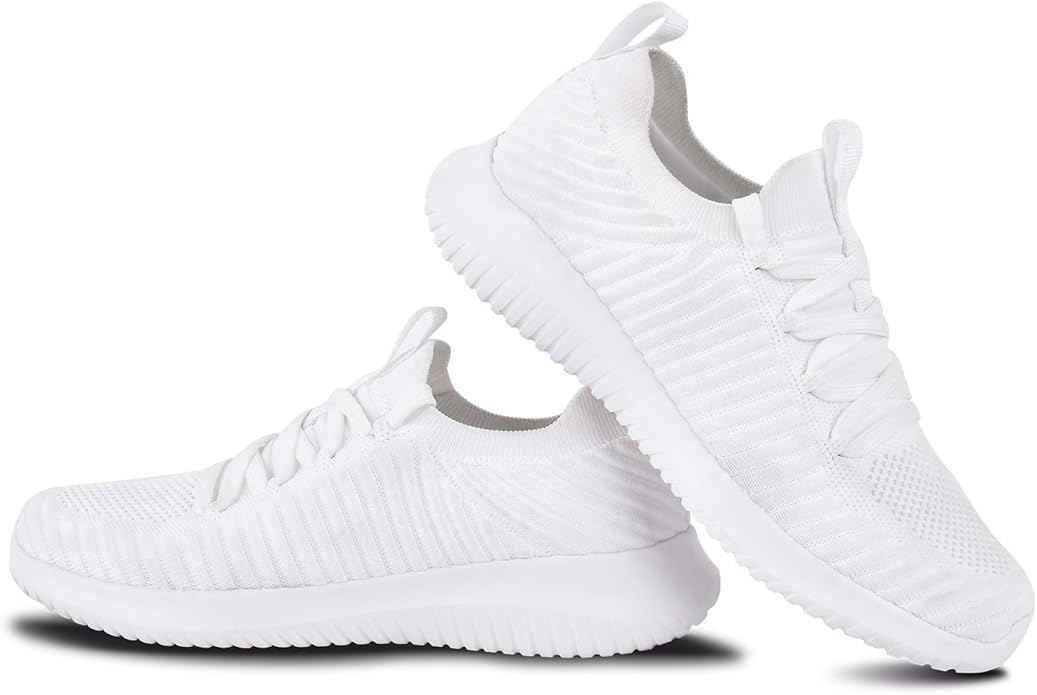 lightweight tennis shoes womens