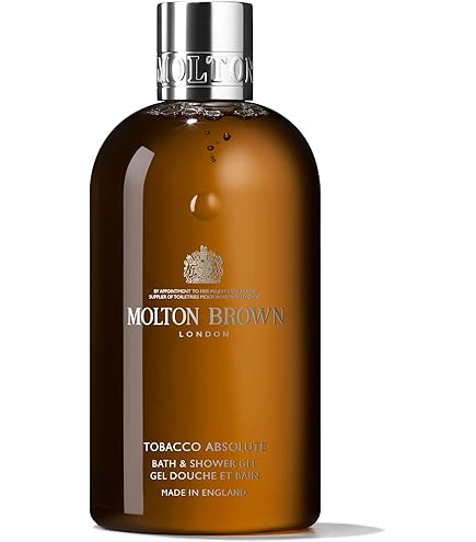 Amazon.com: Molton Brown Mesmerising Oudh Accord & Gold Body Wash