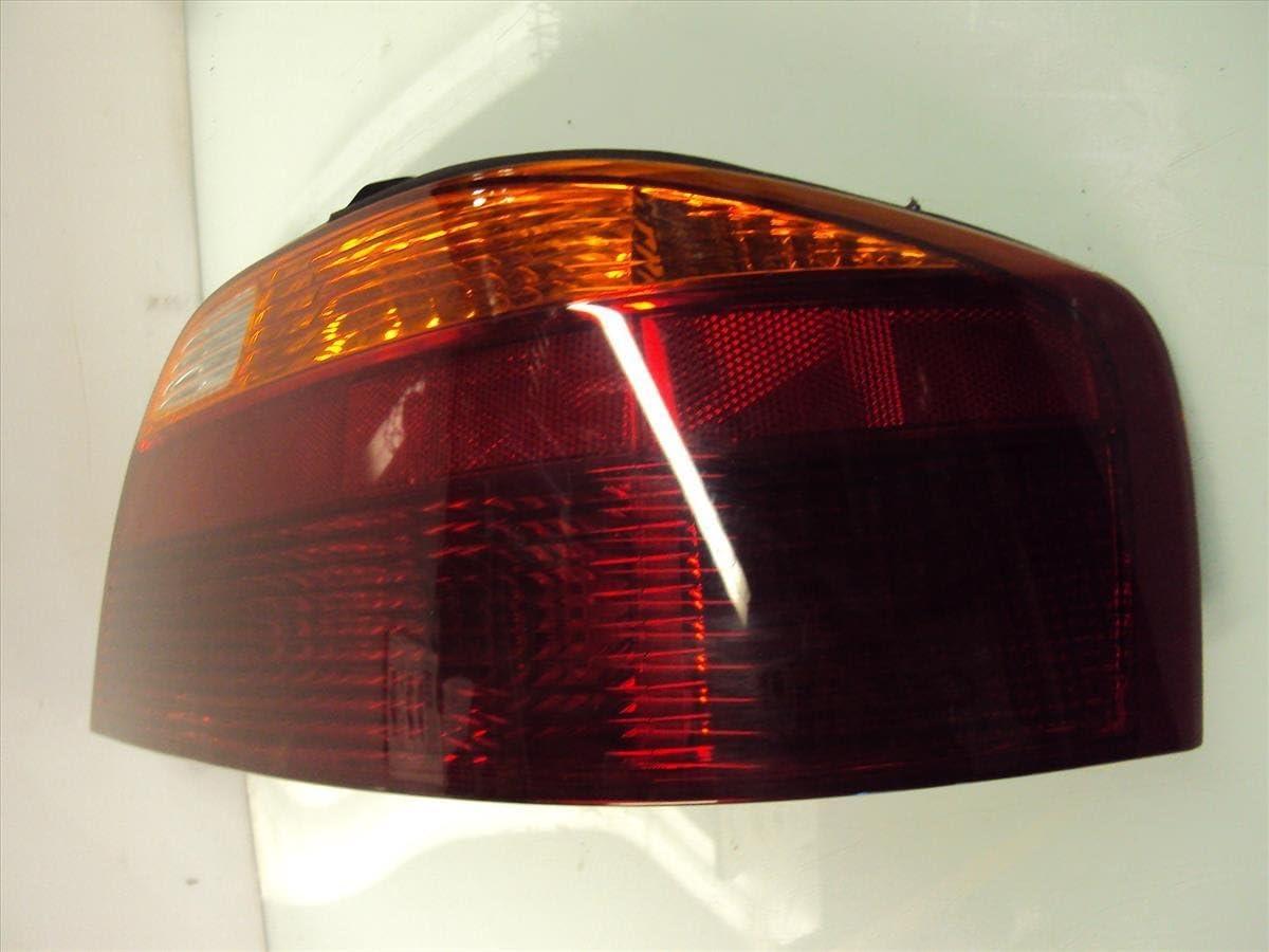 Acura TL Rear Right Tail Light Lamp Taillight Taillamp