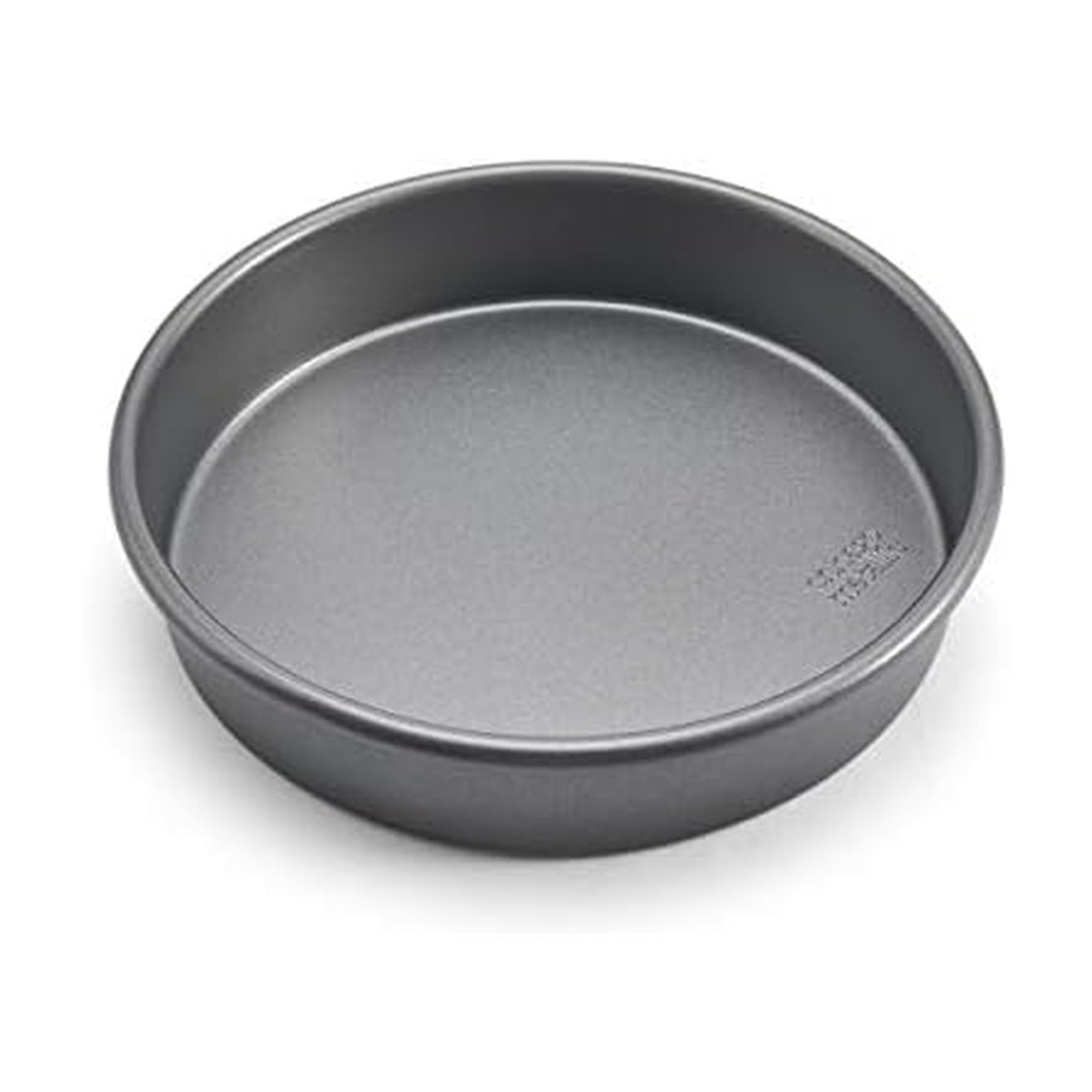 Photo 1 of Chicago Metallic 59629 9-Inch Commercial II Non-Stick Round Cake Make traditional round cakes or layer cakes, cheesecakes, casseroles, quiches, macaroni and cheese, and more,