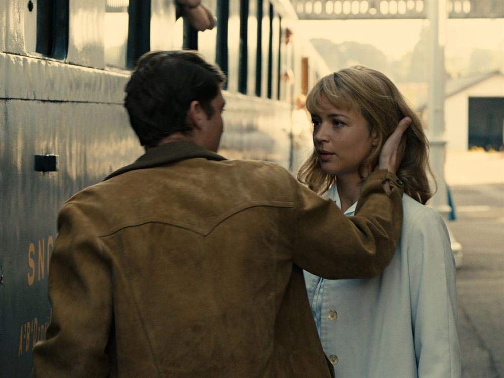 Un Amour Impossible Amazon It Virginie Efira Niels Schneider Jehnny Beth Estelle Lescure Ambre Hasaj Sasha Allessandri Torres Garcia Iliana Zabeth Coralie Russier Catherine Corsini Virginie Efira Niels Schneider Film E Tv