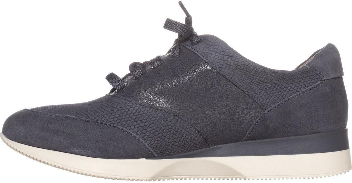 naturalizer walking shoes