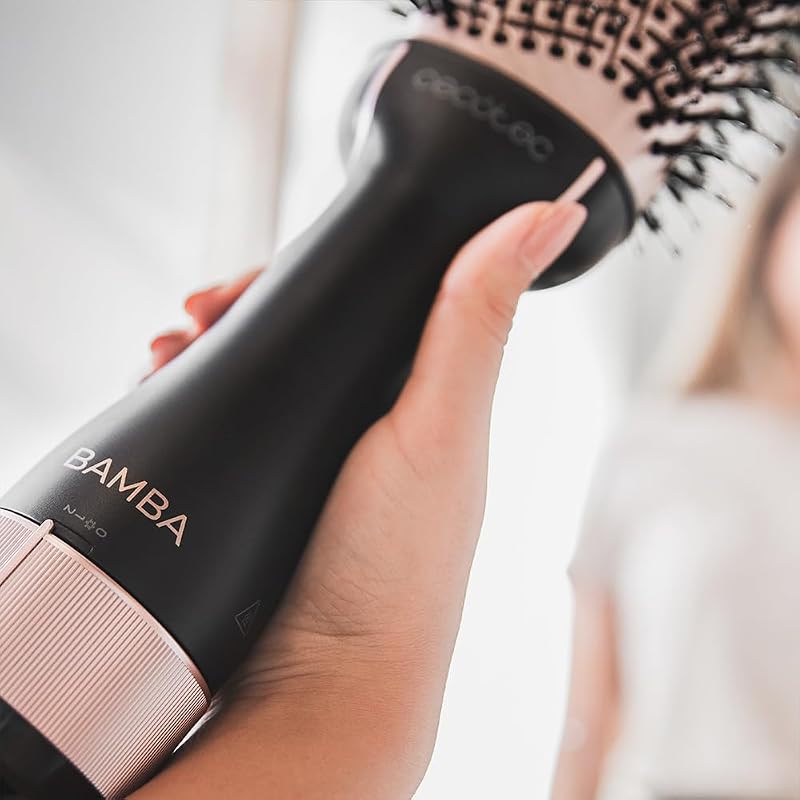 Spazzola Ad Aria Calda e Styler CeramicCare Unique a spazzola con volume unico 1200 W, 2 in 1, rivestimento in ceramica, 2 velocità e 3 temperature, funzione aria fredda