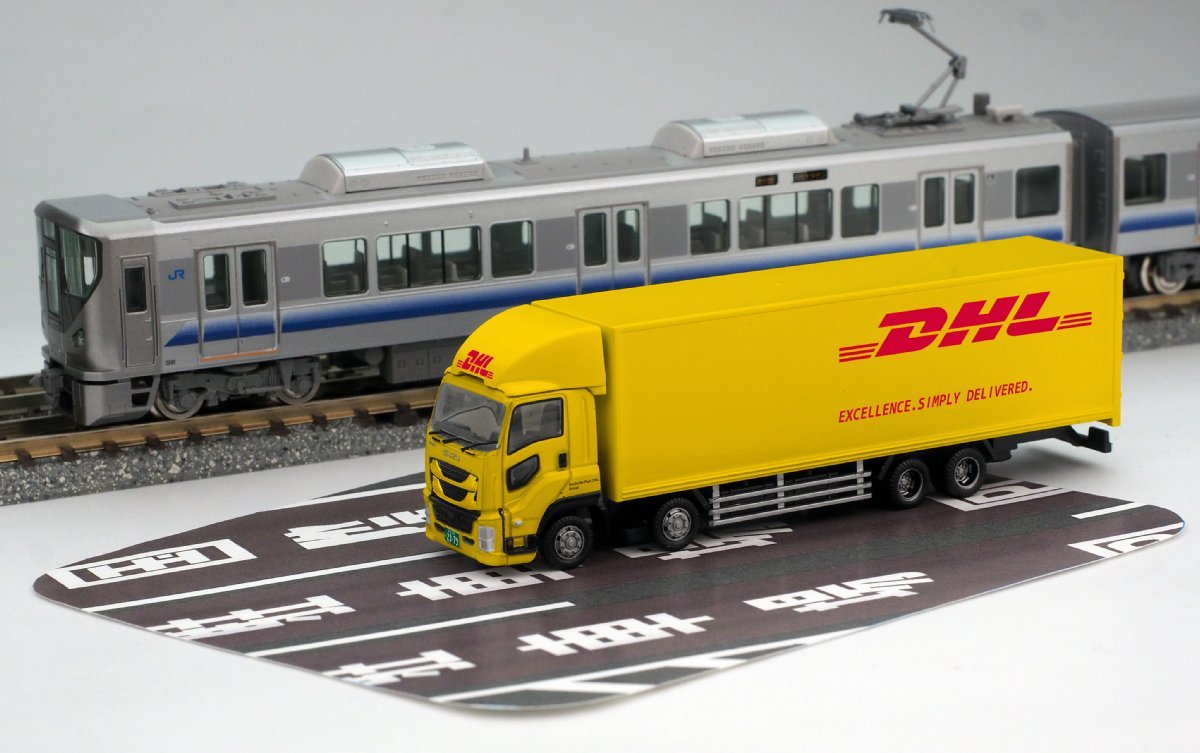 Tomytec 287872 The Truck Collection DHL Large Truck Set 1/150 N scale