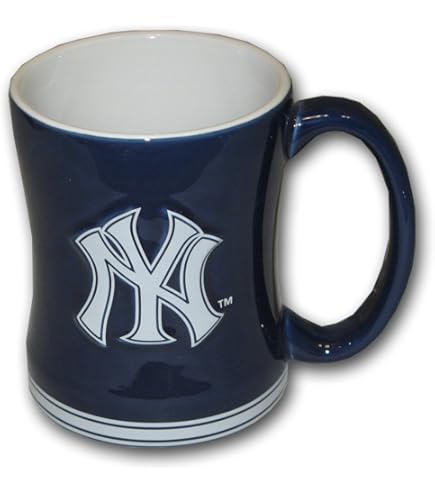 Amazon.com: New York Yankees 15 Ounce Sculpted Coffee Mug - 1 Mug : Sports  & Outdoors