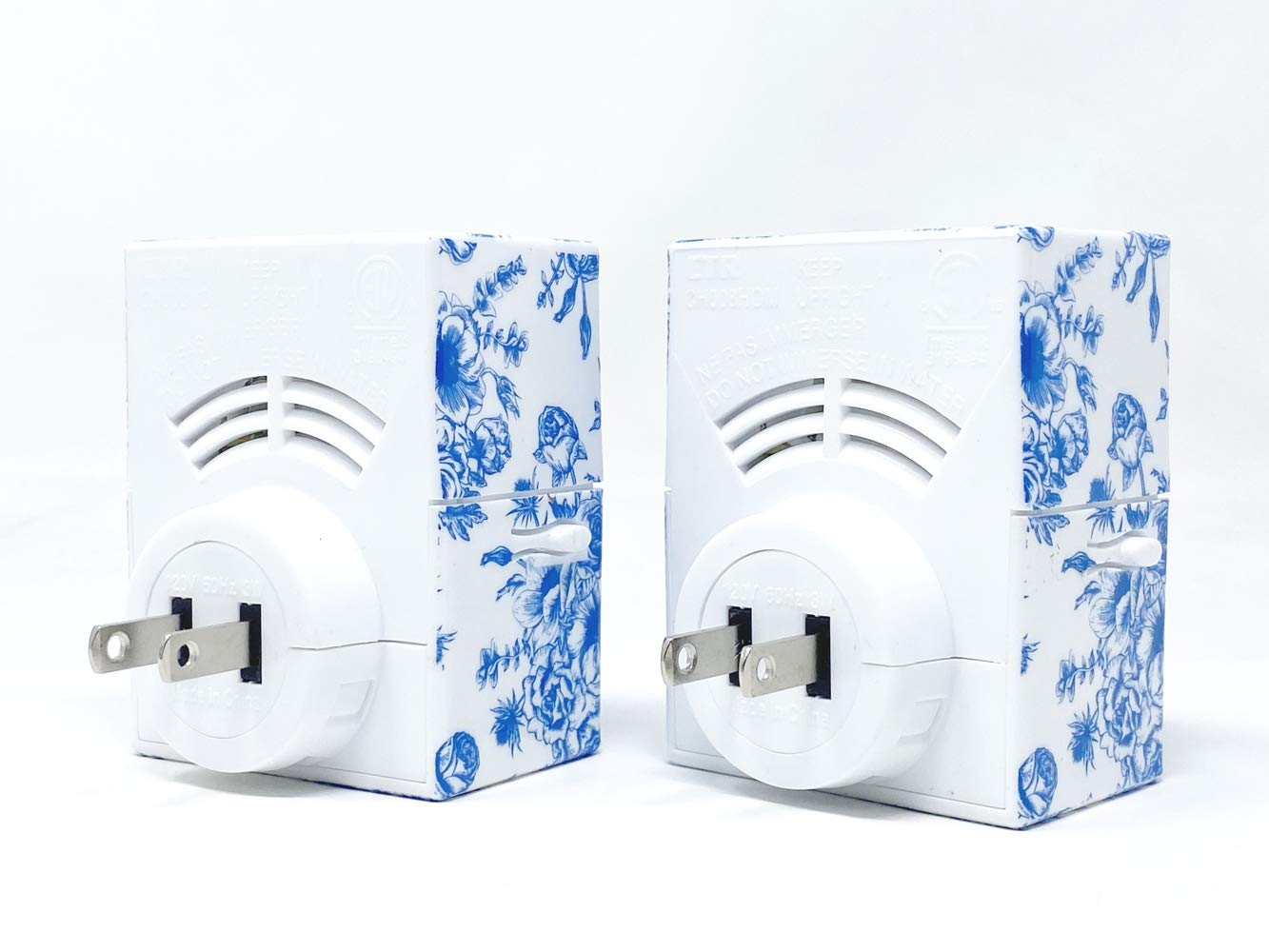 HomeWorx by Harry Slatkin Set of 2 Plug In Diffusers (Blue toile)