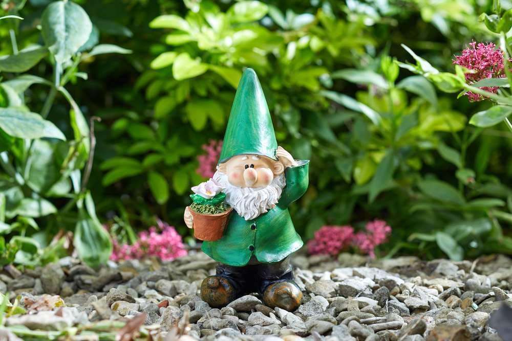 Smart Solar Pot 20.5 cm, Black, Figura GNOMO C/MACETA 20,5CM