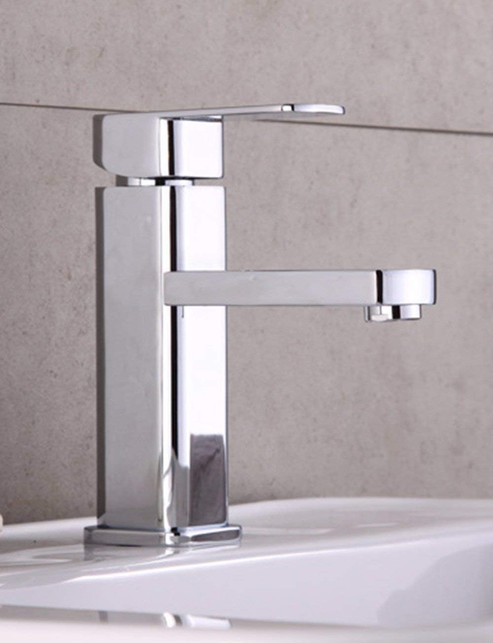 El grifo del lavabo de cobre, el grifo del lavabo de la vanidad, el