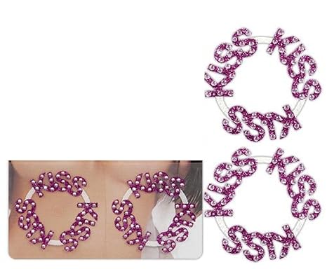 2er-Set Nippelsticker aus dem Wort 'KISS in glitzernder, rosafarbener Strass-Optik. Außen-Ø 4,7 cm, Innen-Ø 2,4 cm / Intimsch