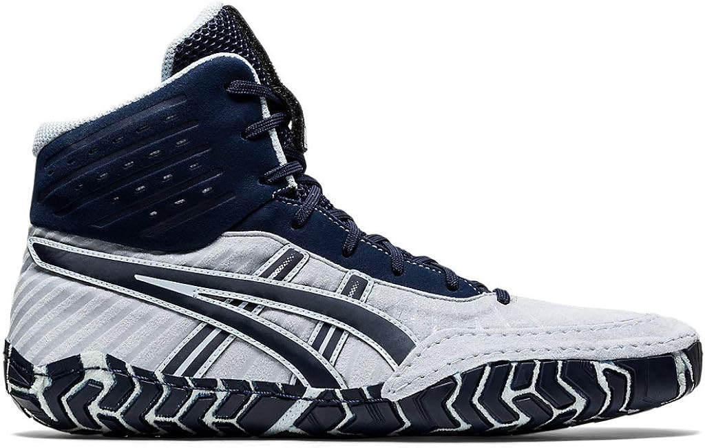 asics aggressor 4