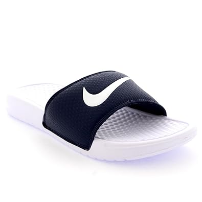 nike sandals adults